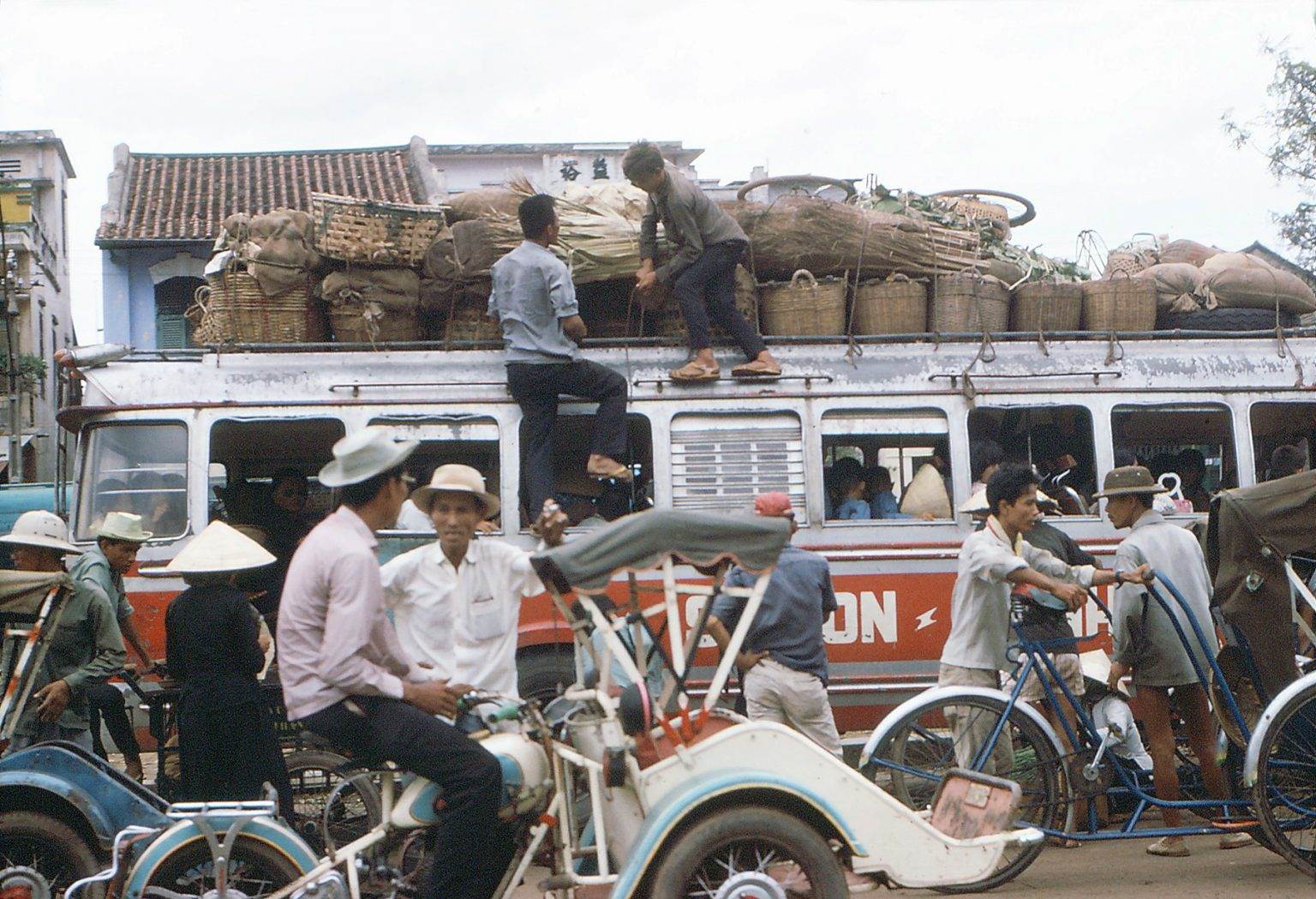 Loạt Ảnh Màu Về Sài Gòn - Chợ Lớn 1966-1967 Qua Ống Kính Nhiếp Ảnh Gia ...